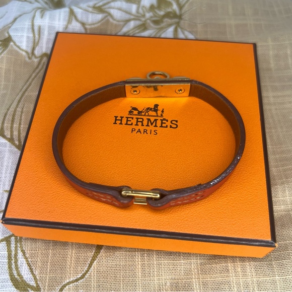 Authentic Hermes Rivale Leather Orange with Gold Hardware Mini Bracelet T1 - Picture 7 of 8